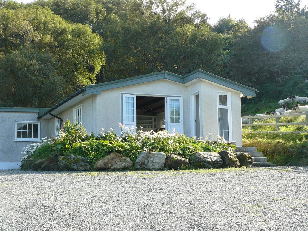 Roberts' Cottage Westport Exterior foto