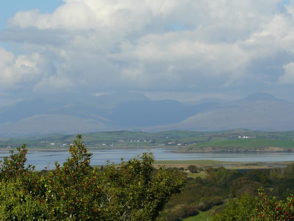 Roberts' Cottage Westport Exterior foto