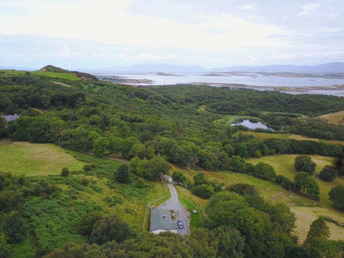 Roberts' Cottage Westport Exterior foto